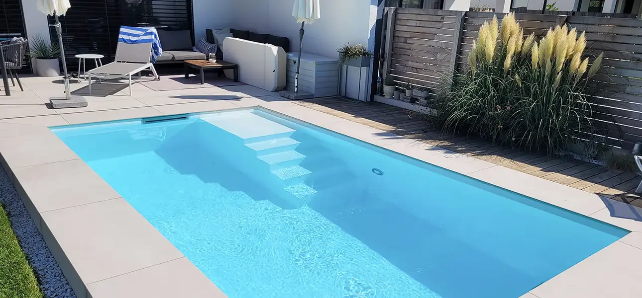 Pools aus Styroporsteinen