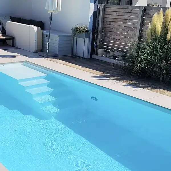 Pools aus Styroporsteinen